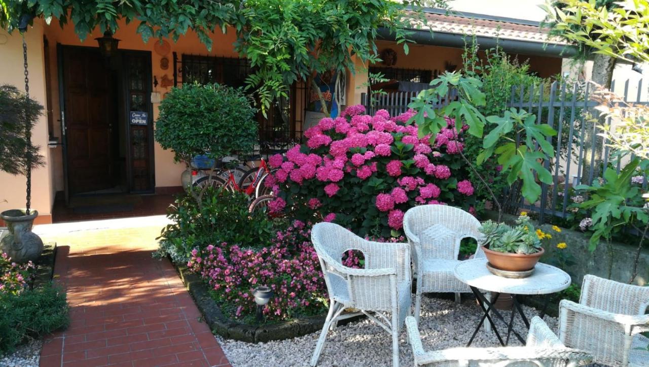 B&B L'Isola Di Casa Brembate Exterior photo