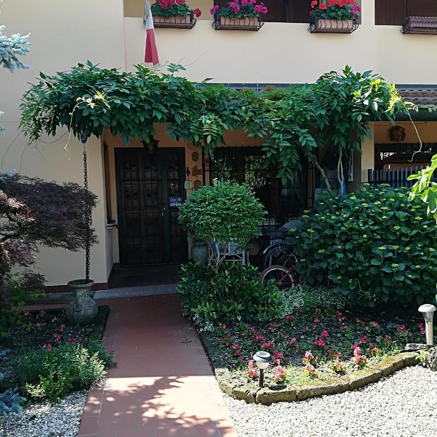 B&B L'Isola Di Casa Brembate Exterior photo